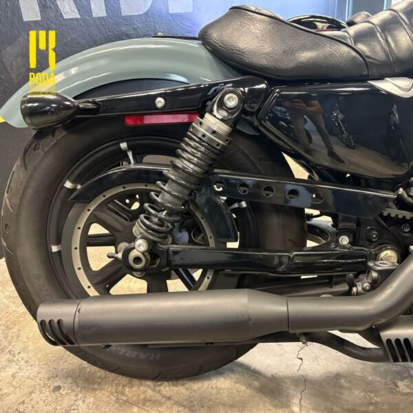 Harley Davidson Sportster Iron 883cc año 2022 Gris Claro - Image 7
