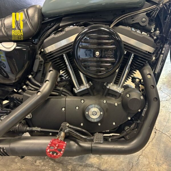 Harley Davidson Sportster Iron 883cc año 2022 Gris Claro - Image 6