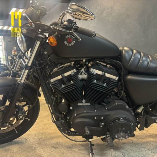 Harley Davidson Sportster Iron 883cc año 2018 Black - Image 6
