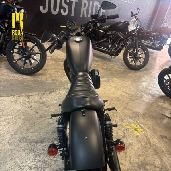 Harley Davidson Sportster Iron 883cc año 2018 Black - Image 7