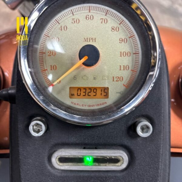 Harley-Davidson Dyna Wide Glide 1584 cc (2009) - Image 11