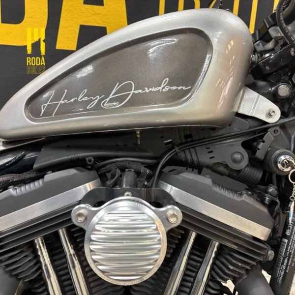 Harley-Davidson Sportster Iron 883 (2016) - Image 3