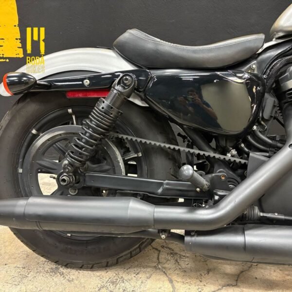 Harley-Davidson Sportster Iron 883 (2016) - Image 4