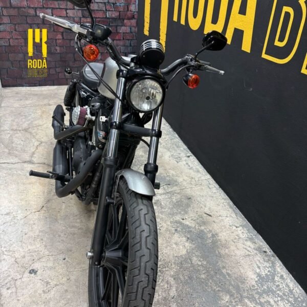 Harley-Davidson Sportster Iron 883 (2016) - Image 6