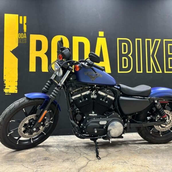 La Harley‑Davidson Sportster Iron 883 2017 Azul - Image 4
