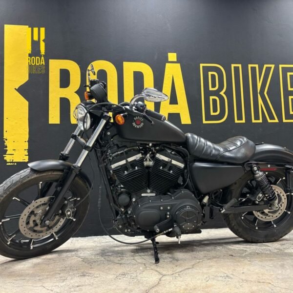 Harley Davidson Sportster Iron 883 (2018) - Image 2