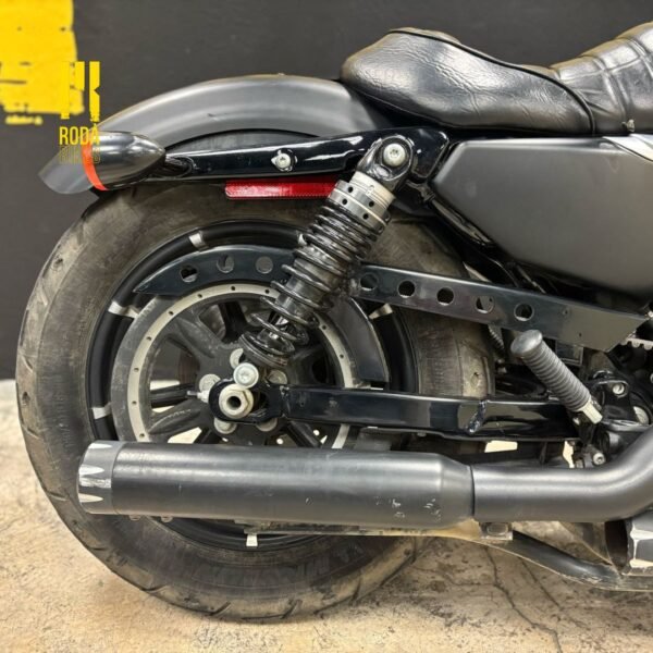 Harley Davidson Sportster Iron 883 (2018) - Image 6