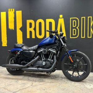 La Harley-Davidson Sportster Iron 883 del año 2020 Blue